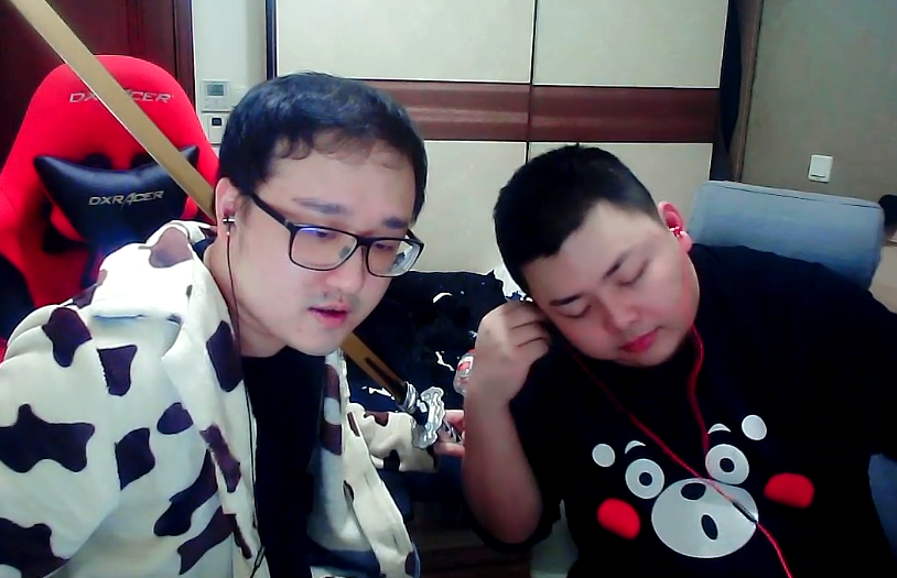 爱游戏（ayx）-【直播】西卡：为什么没有有一个人敢上去开团啊？全是蛆吗都在后面看？50亮502回复英雄联盟的简单介绍